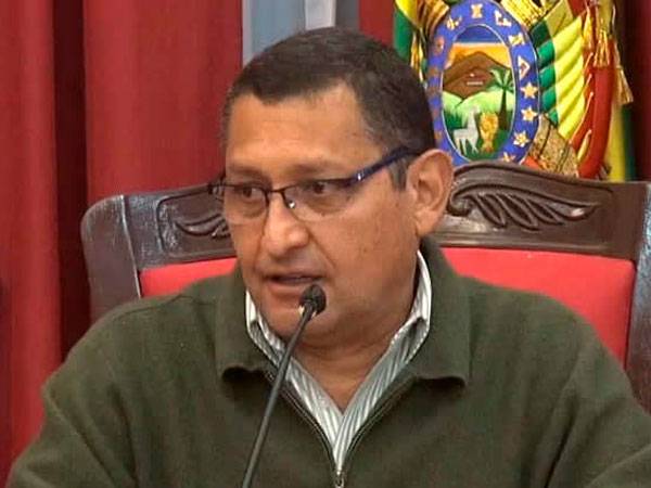 Oscar Montes Gobernador de Tarija