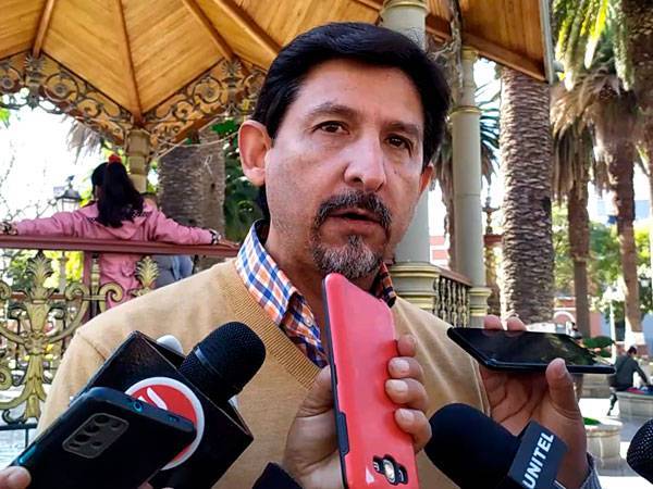 Adrián Ávila Presidente Cívico Saliente