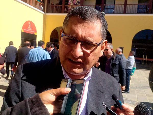 Oscar Montes Posesión Cívica