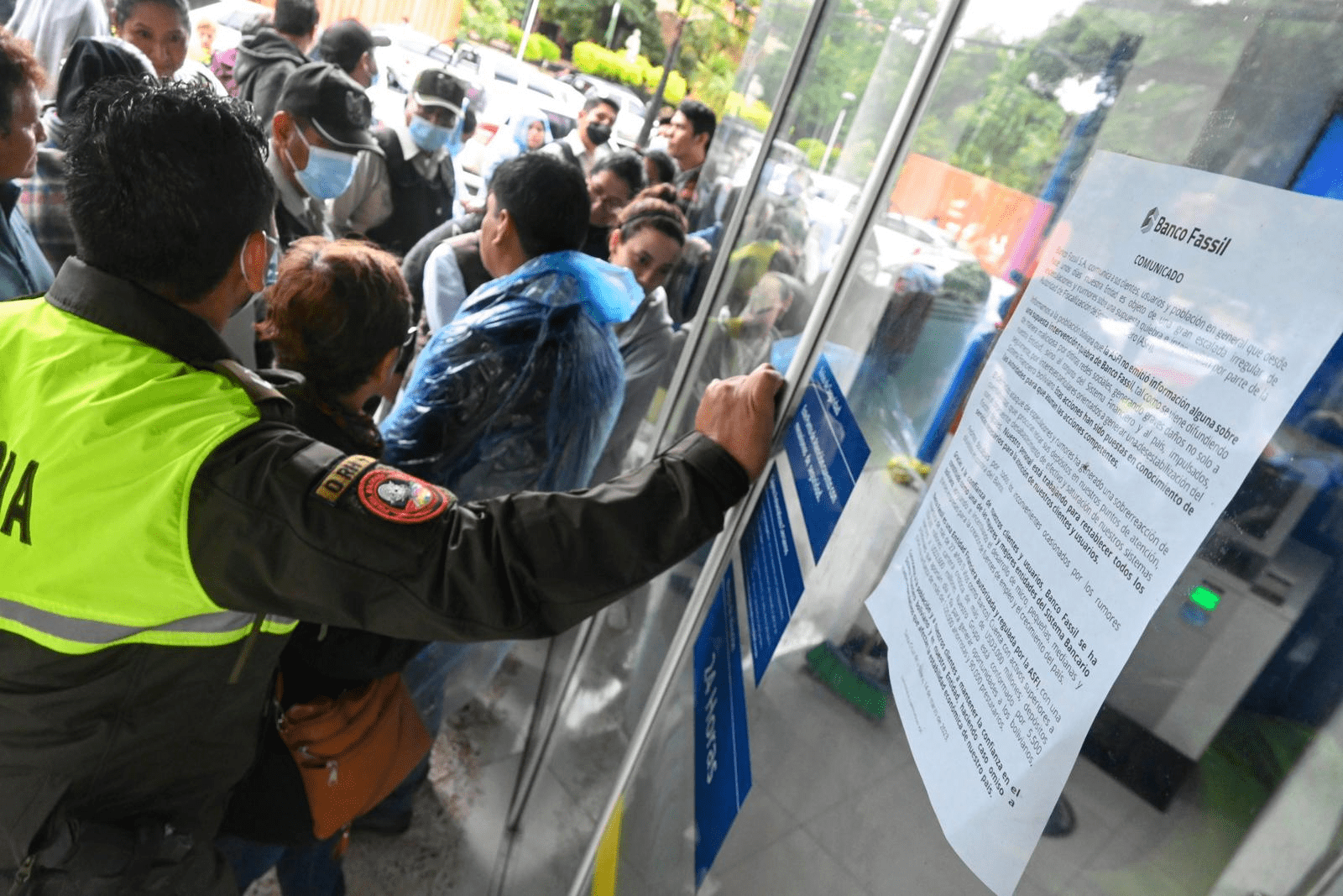 Gente Banco Fassil, Archivo: La Razón