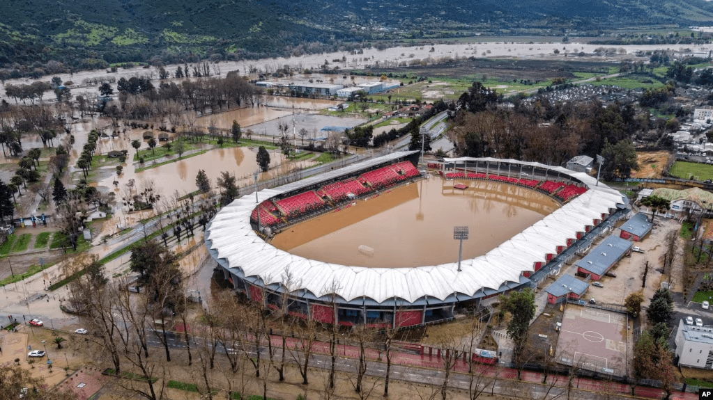 Estadio Talca, Voz de America