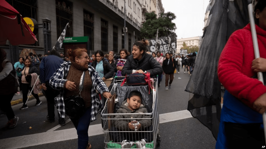 Argentina, Voz de América