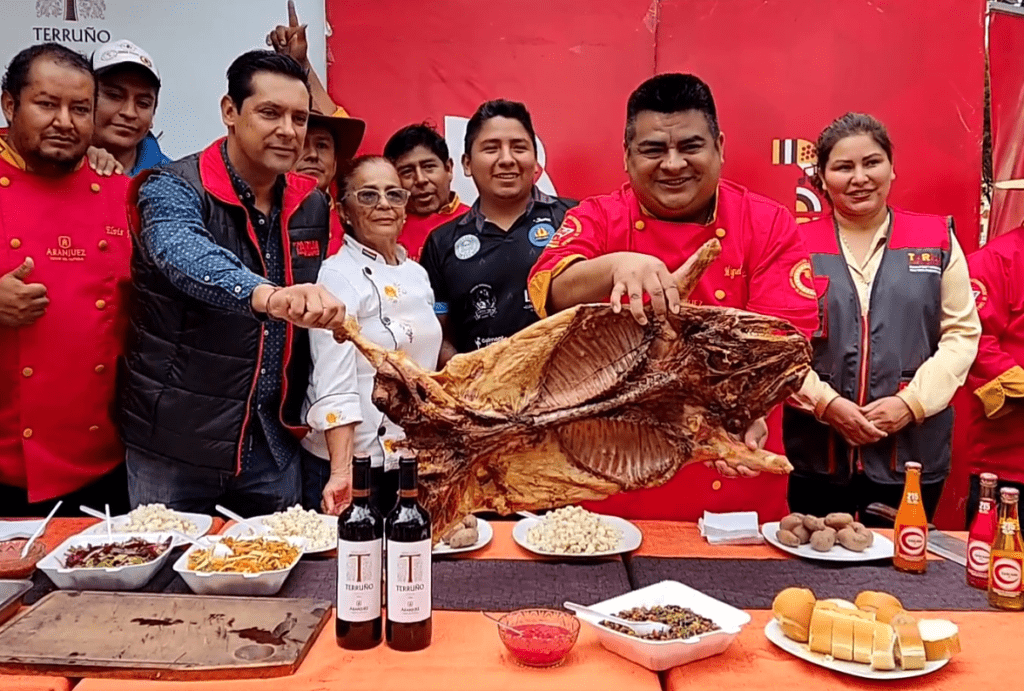Invitación Festival Chancho a la Cruz
