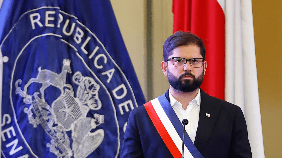 Gabriel Boric habla durante el funeral del expresidente Sebastián Piñera