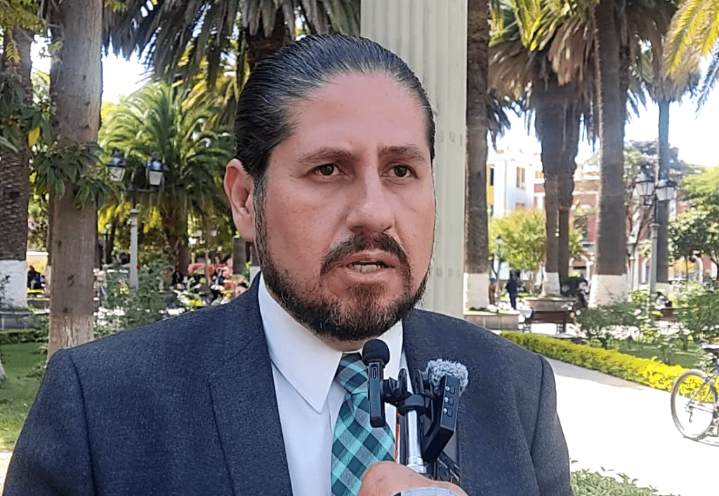 Esteba Ortuño, Abogado Autonomista