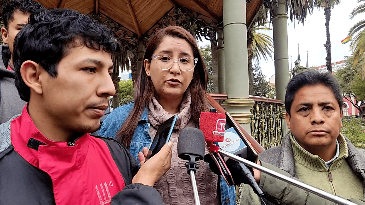 Cívicos Tarija Apoyan Bloqueo