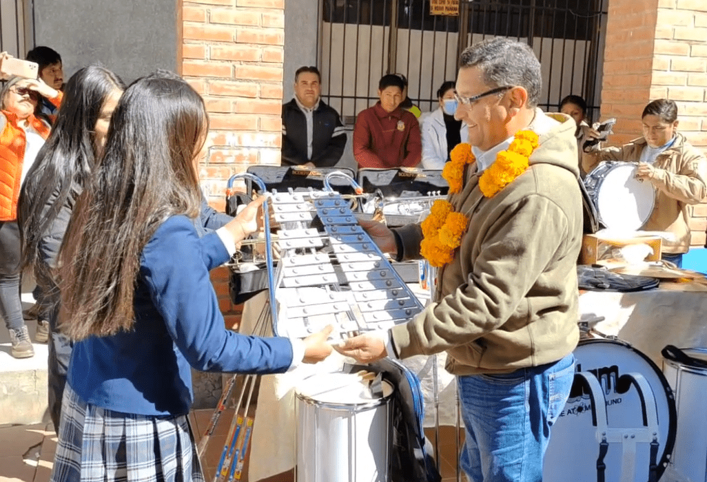 Entrega Instrumentos Gobernador