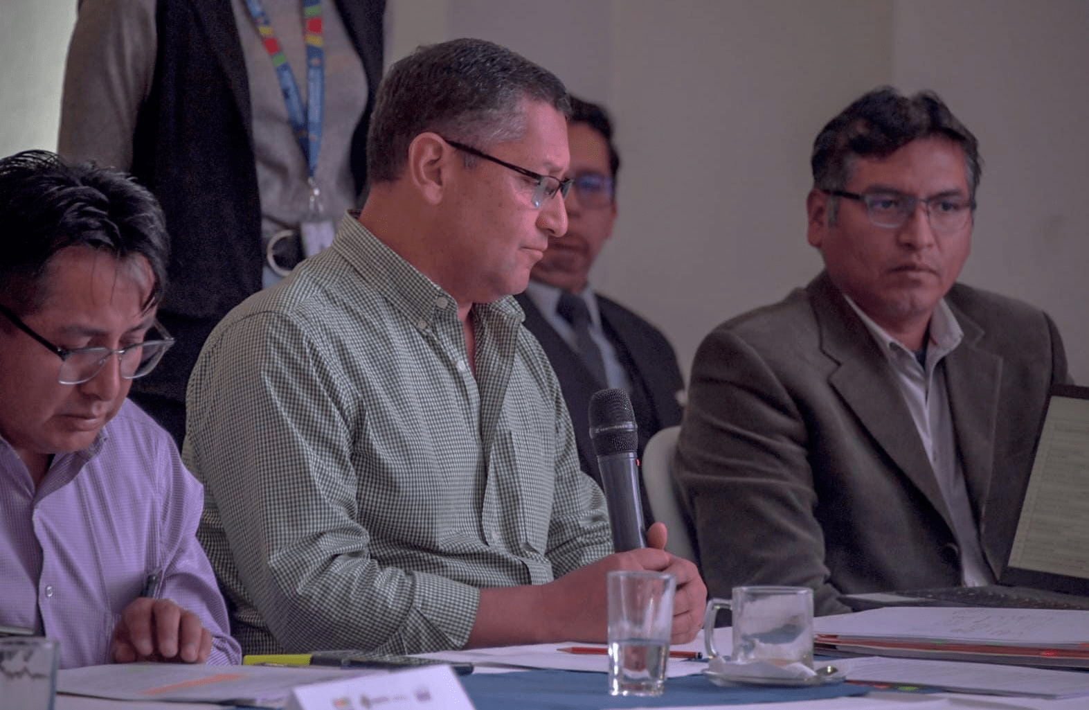 Oscar Montes Reunión en La Paz
